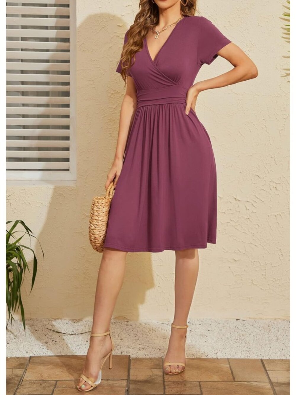 Women's Purple Summer Short Sleeve Casual V-Neck Floral Party Dress with Pocket - Picture 3 of 6